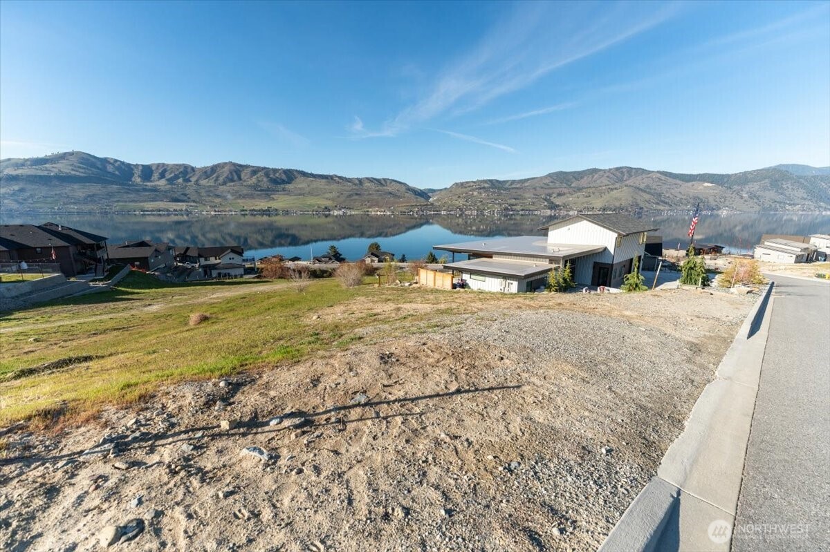 256 Apple Avenue , Chelan, WA 98816