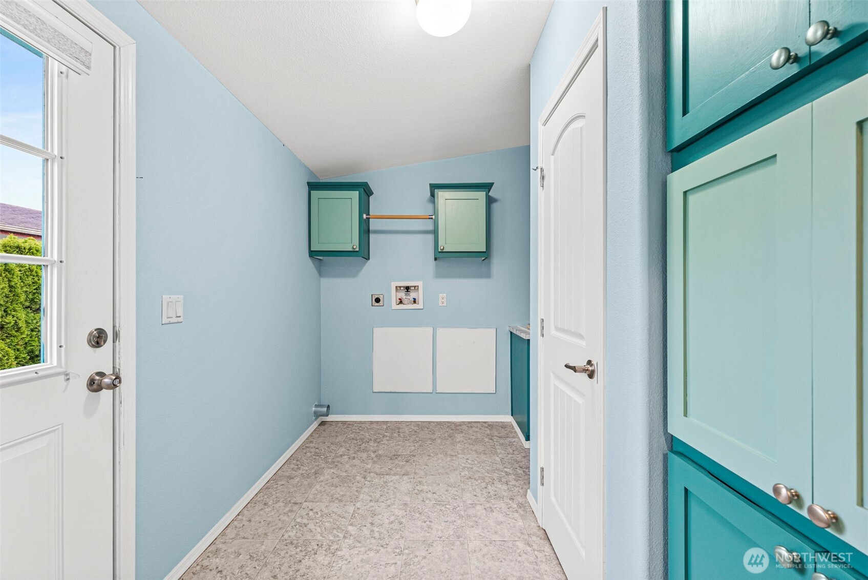 2322 44th Lane SW, Tumwater, WA 98512