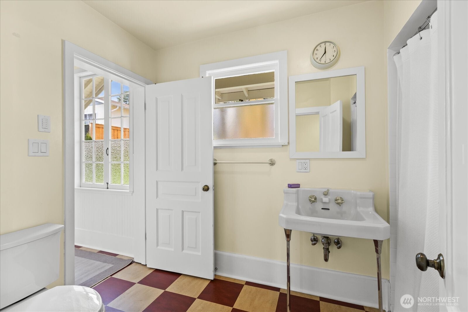 426 Union Avenue , Snohomish, WA 98290
