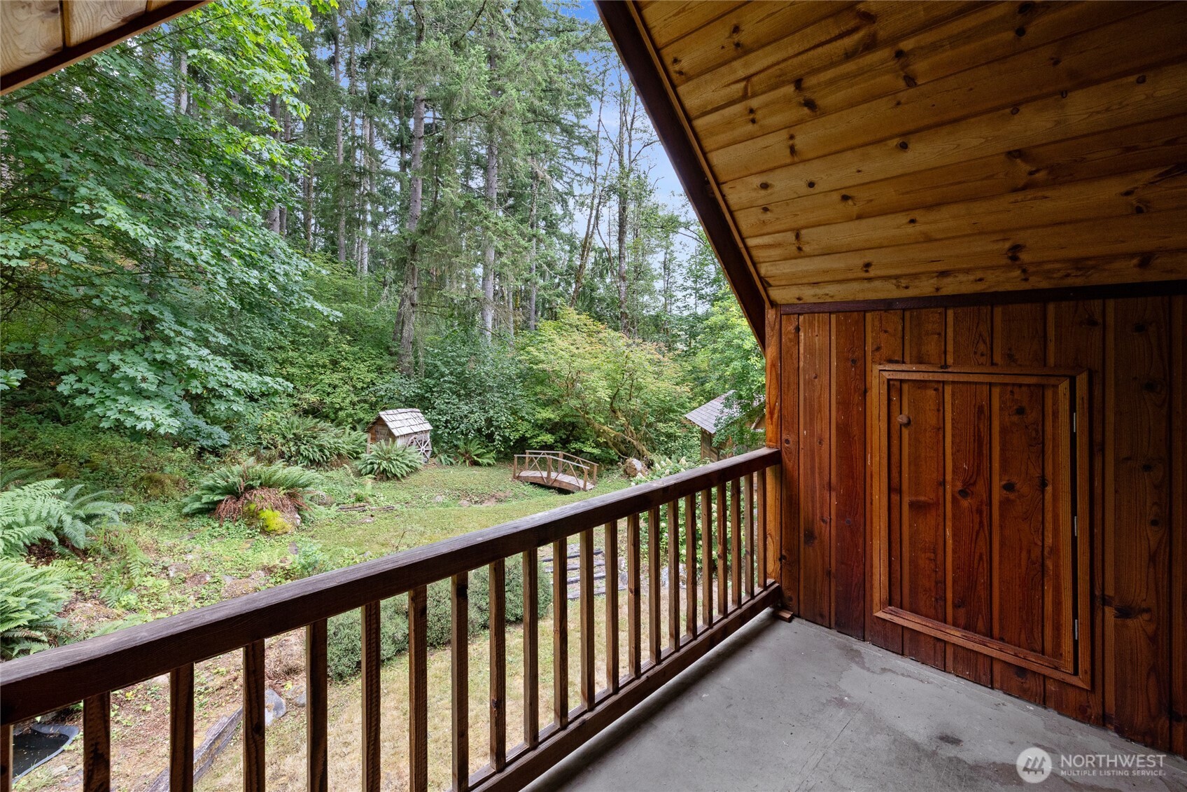 35414 87th Avenue E, Eatonville, WA 98328