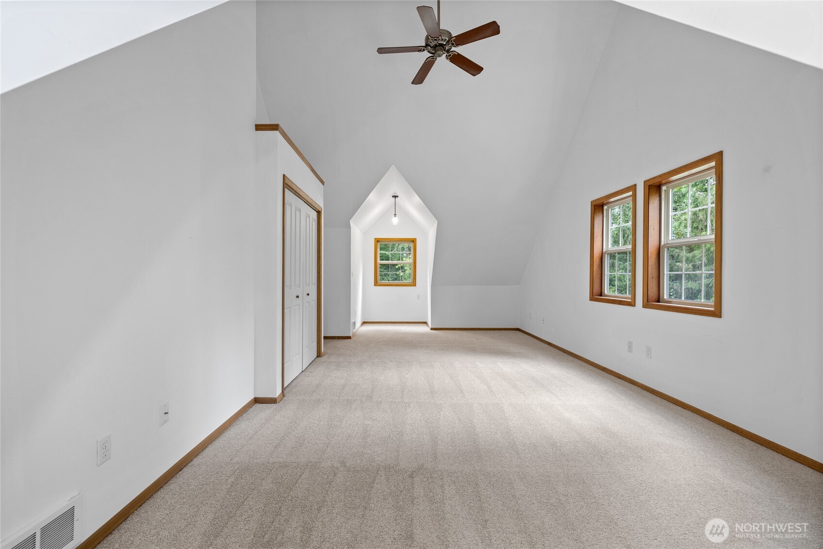 35414 87th Avenue E, Eatonville, WA 98328