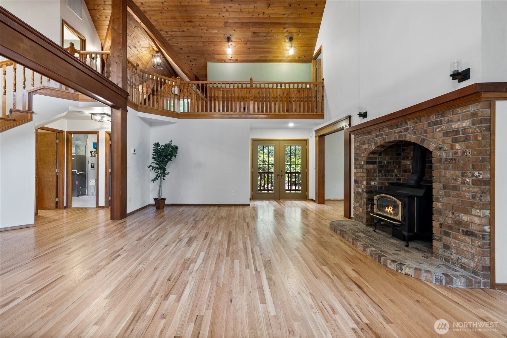 35414 87th Avenue E, Eatonville, WA 98328
