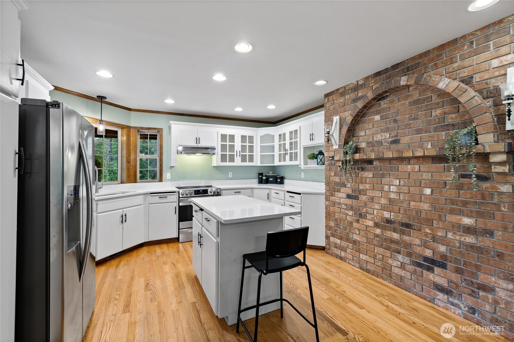 35414 87th Avenue E, Eatonville, WA 98328