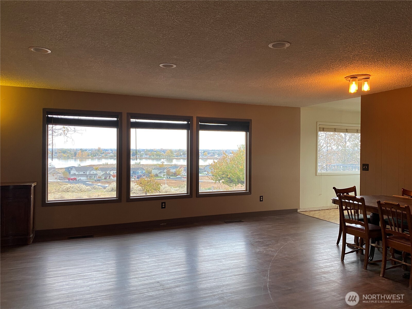 1804 S Division Street , Moses Lake, WA 98837