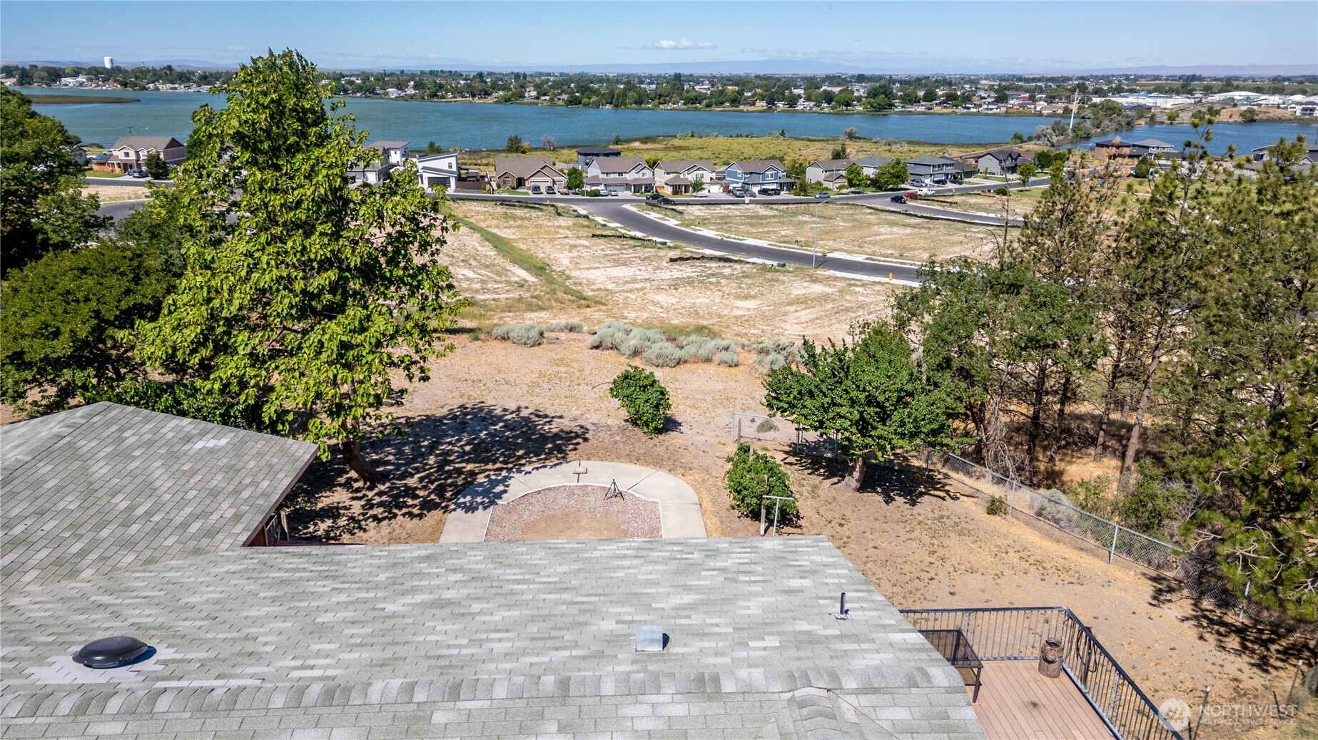 1804 S Division Street , Moses Lake, WA 98837