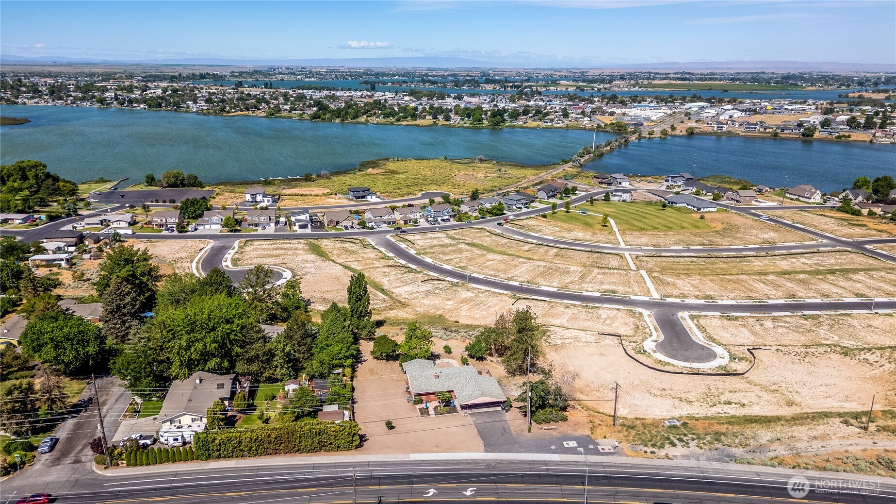 1804 S Division Street , Moses Lake, WA 98837
