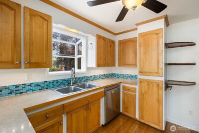 921 S Magnolia , Tacoma, WA 98465 - Photo 10