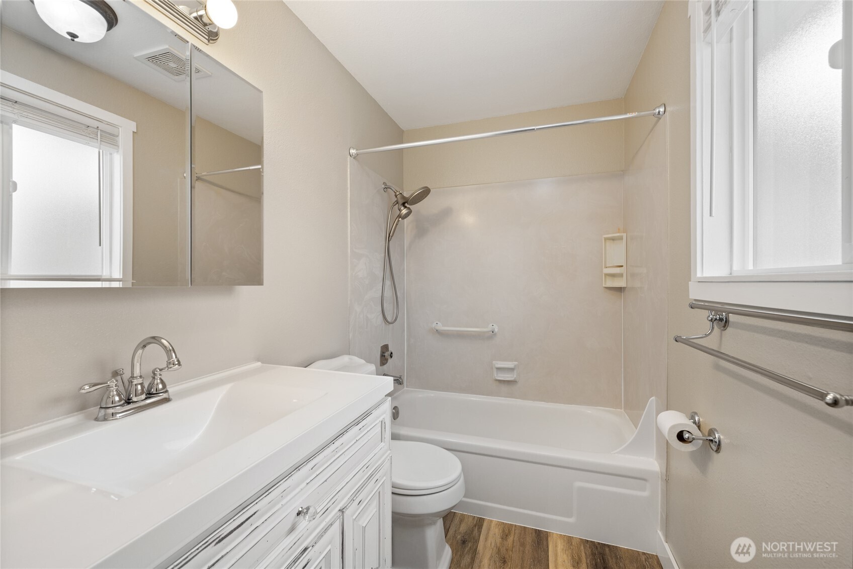 3207 SE 19th Court , Renton, WA 98058