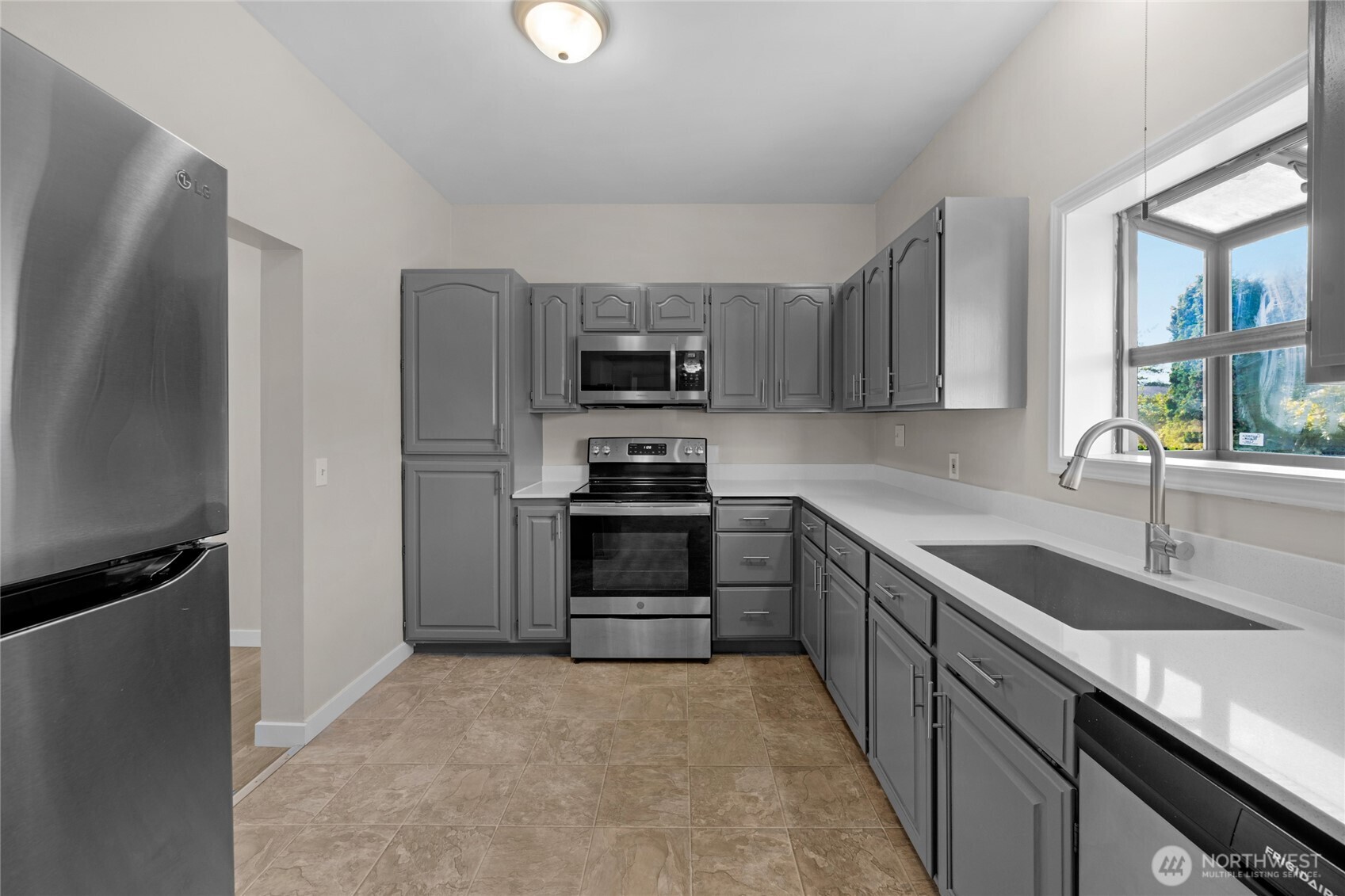 1925 Lombard #A, Everett, WA 98201