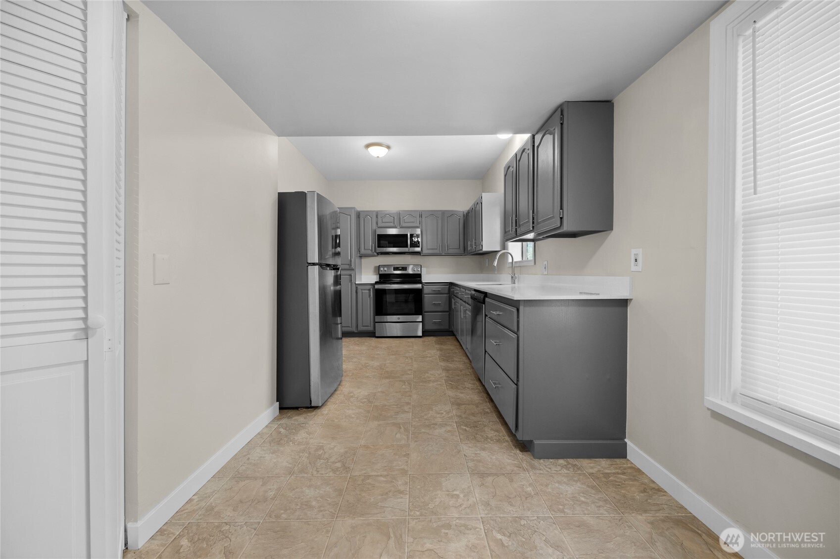 1925 Lombard #A, Everett, WA 98201