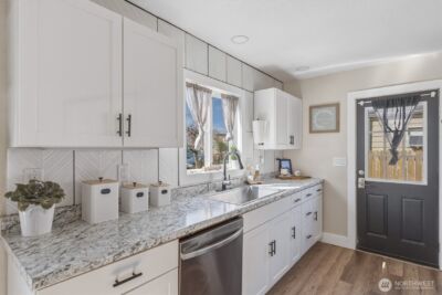 3052 Florida Street , Longview, WA 98632 - Photo 10