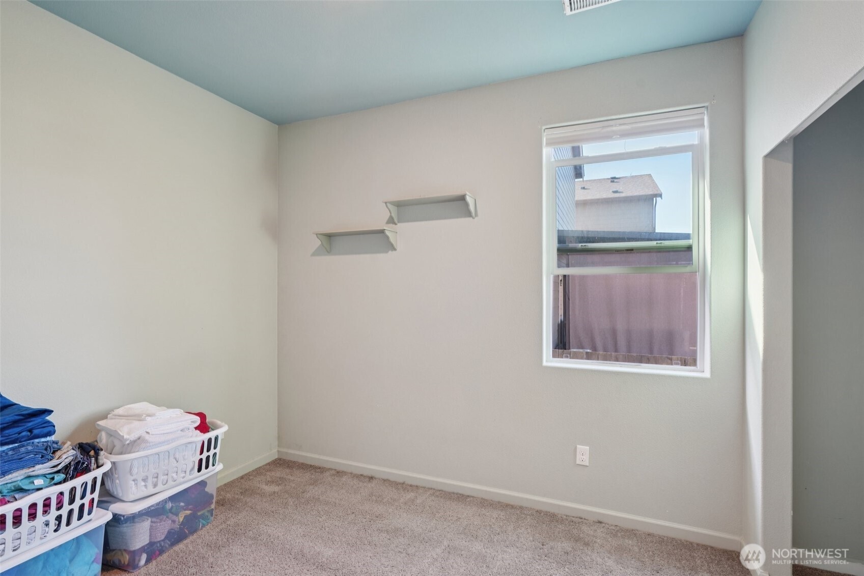 1312 W 17th Avenue , La Center, WA 98629