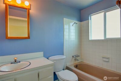 1214 36th Street , Anacortes, WA 98221 - Photo 17