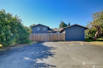 1214 36th Street , Anacortes, WA 98221