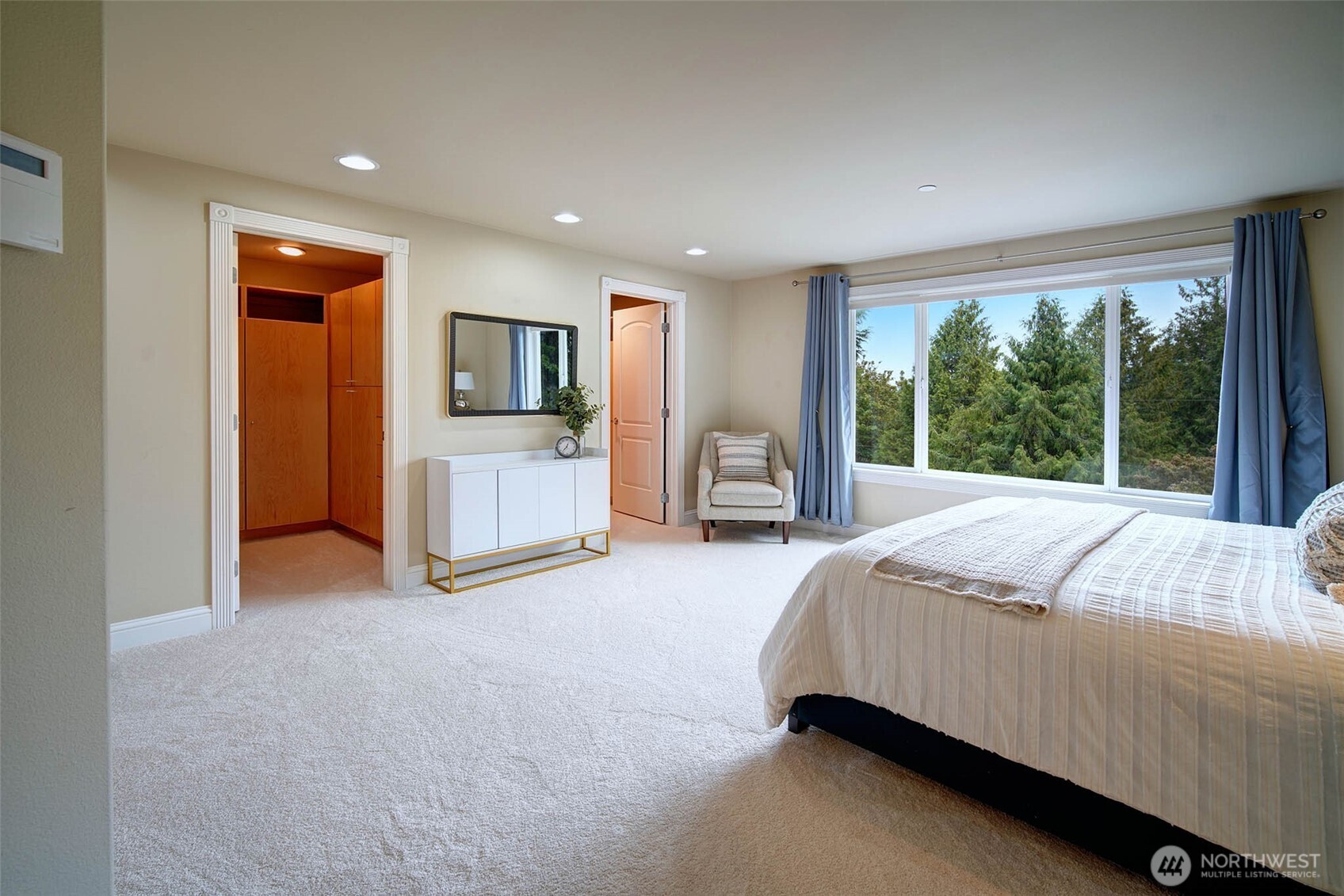 6145 93rd Avenue SE, Mercer Island, WA 98040-5045