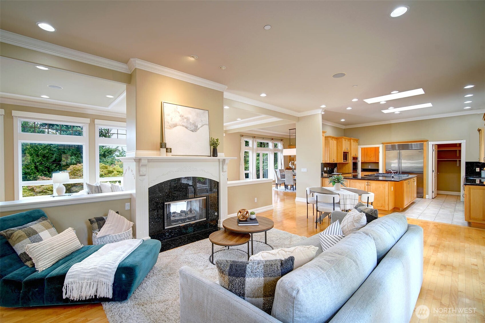 6145 93rd Avenue SE, Mercer Island, WA 98040-5045