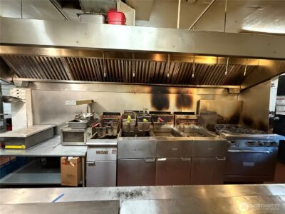 102225 BZ Undisclosed , Seattle, WA 98119