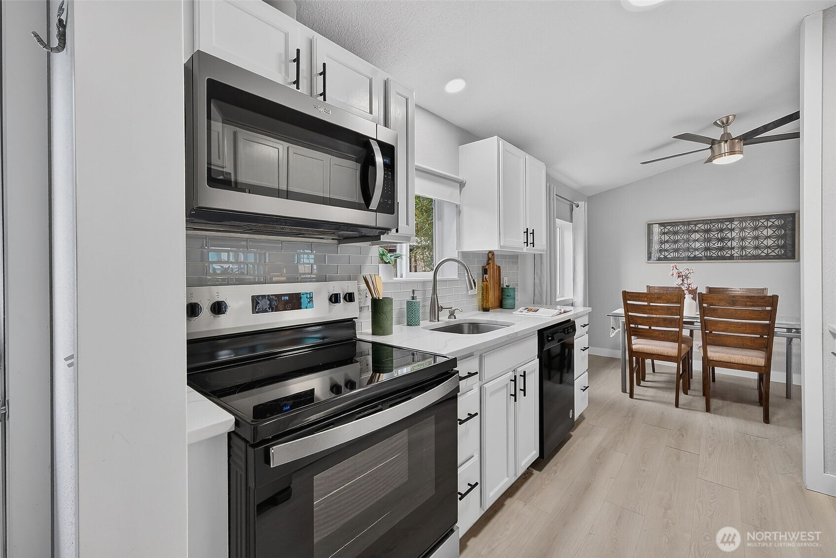 12825 NE 198th Court , Bothell, WA 98011