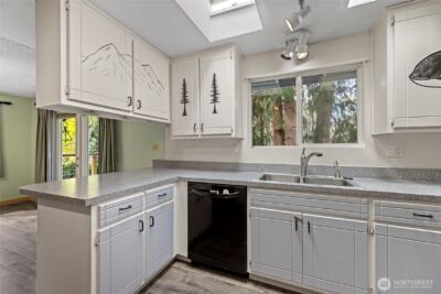 2121 S Cedar Hills Drive , Mount Vernon, WA 98274 - Photo 16