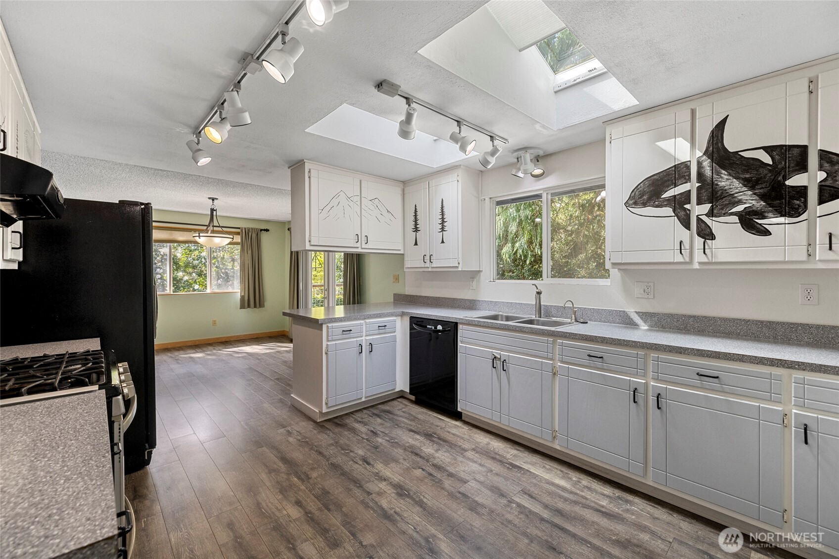 2121 S Cedar Hills Drive , Mount Vernon, WA 98274