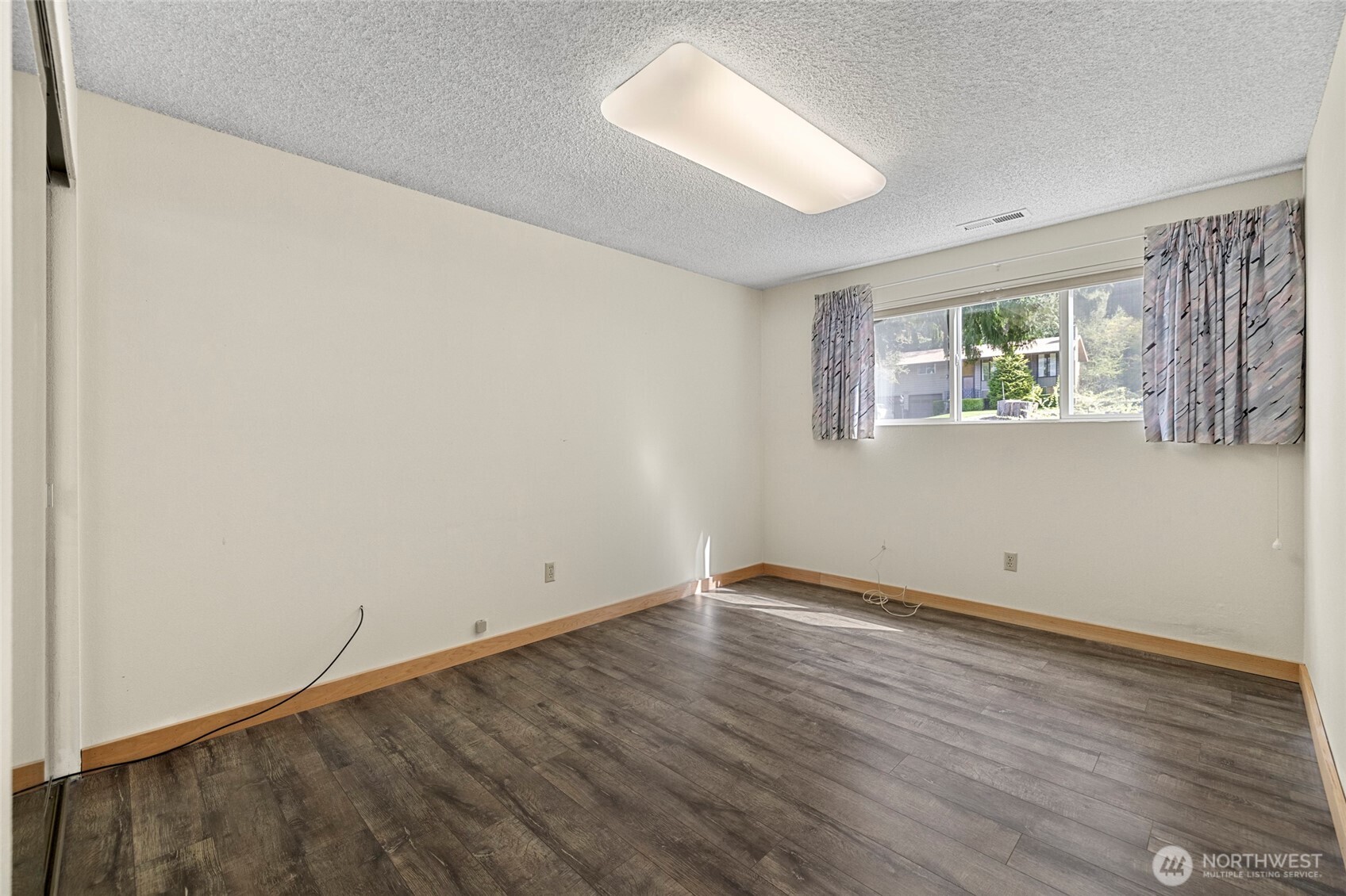 2121 S Cedar Hills Drive , Mount Vernon, WA 98274