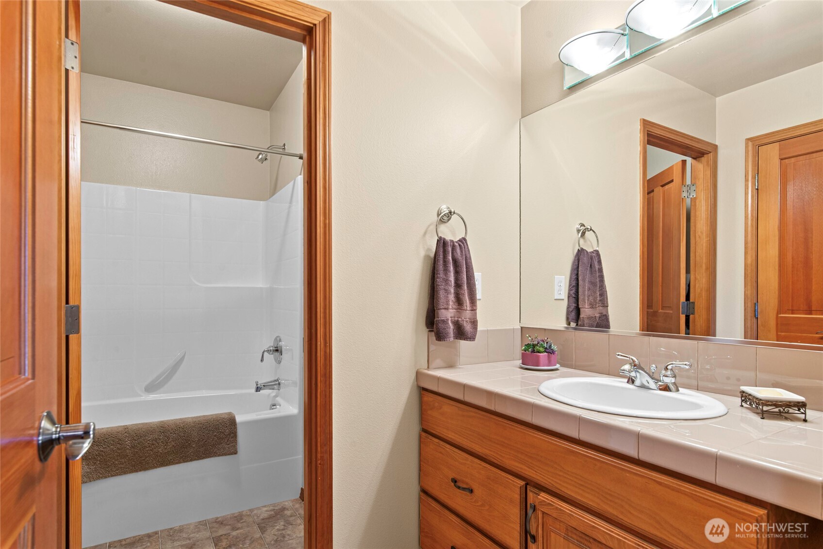 15523 SE 261st Place , Covington, WA 98042