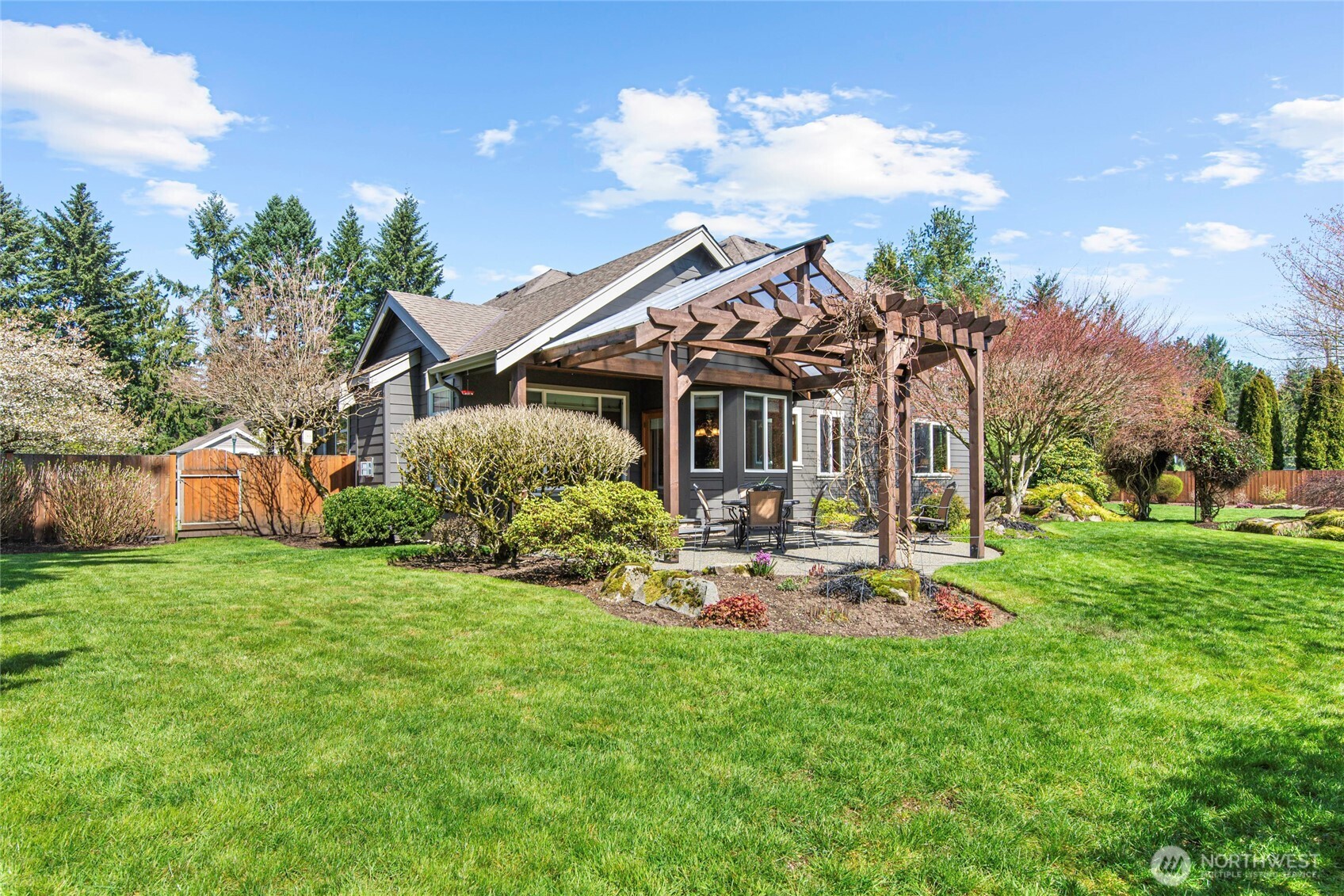 15523 SE 261st Place , Covington, WA 98042