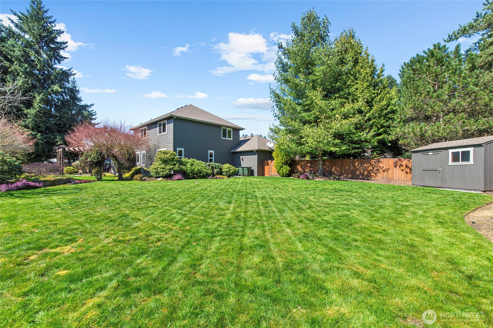 15523 SE 261st Place , Covington, WA 98042