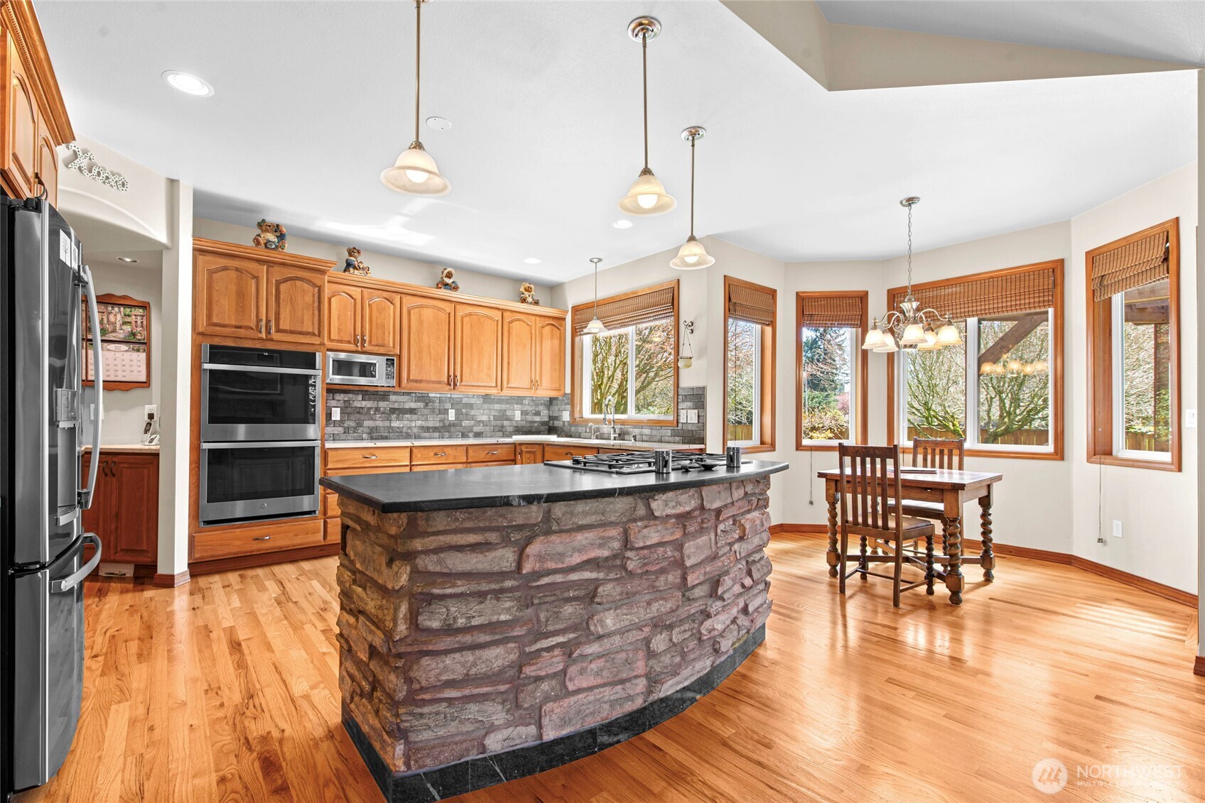 15523 SE 261st Place , Covington, WA 98042