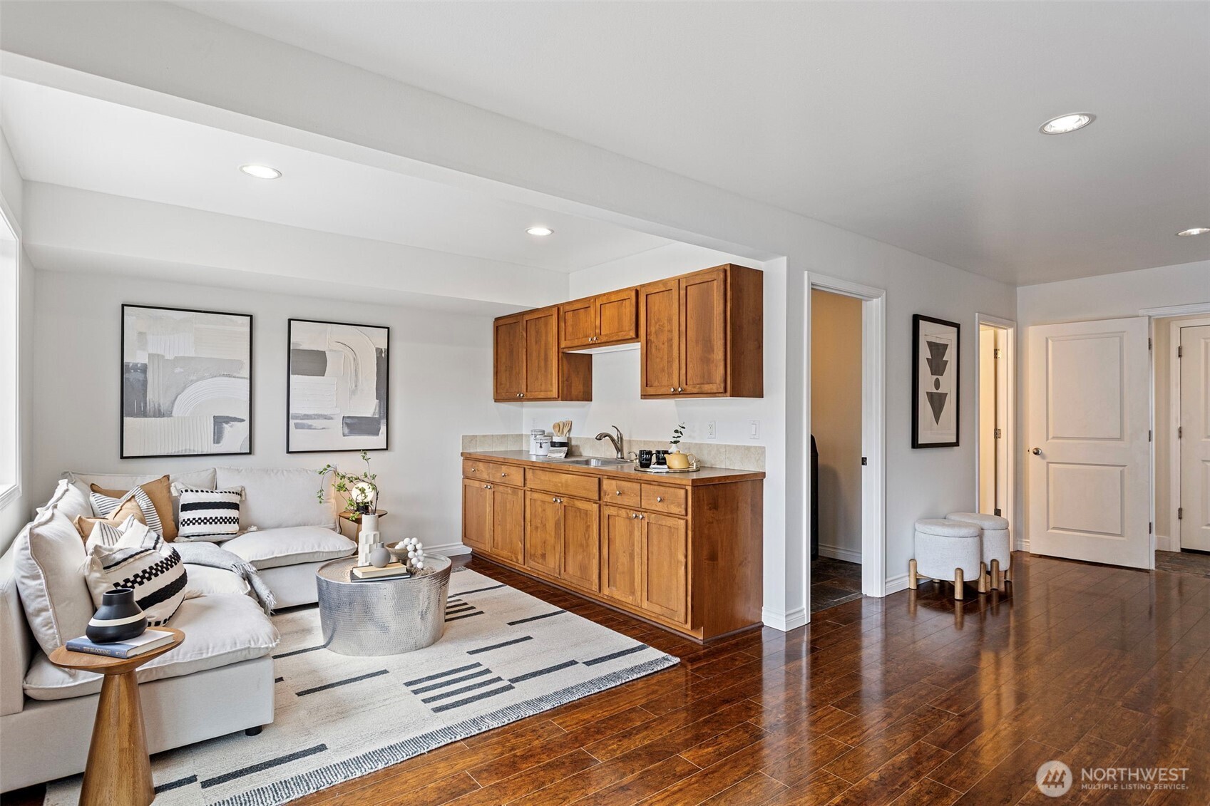 347 N 103rd Street , Seattle, WA 98133