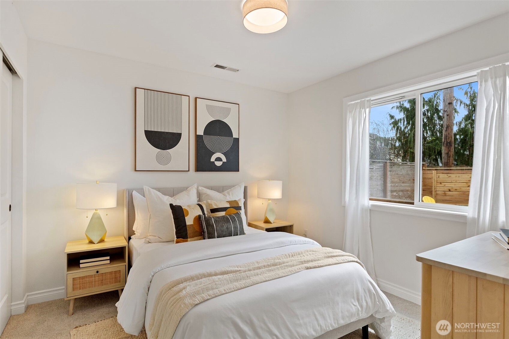 347 N 103rd Street , Seattle, WA 98133