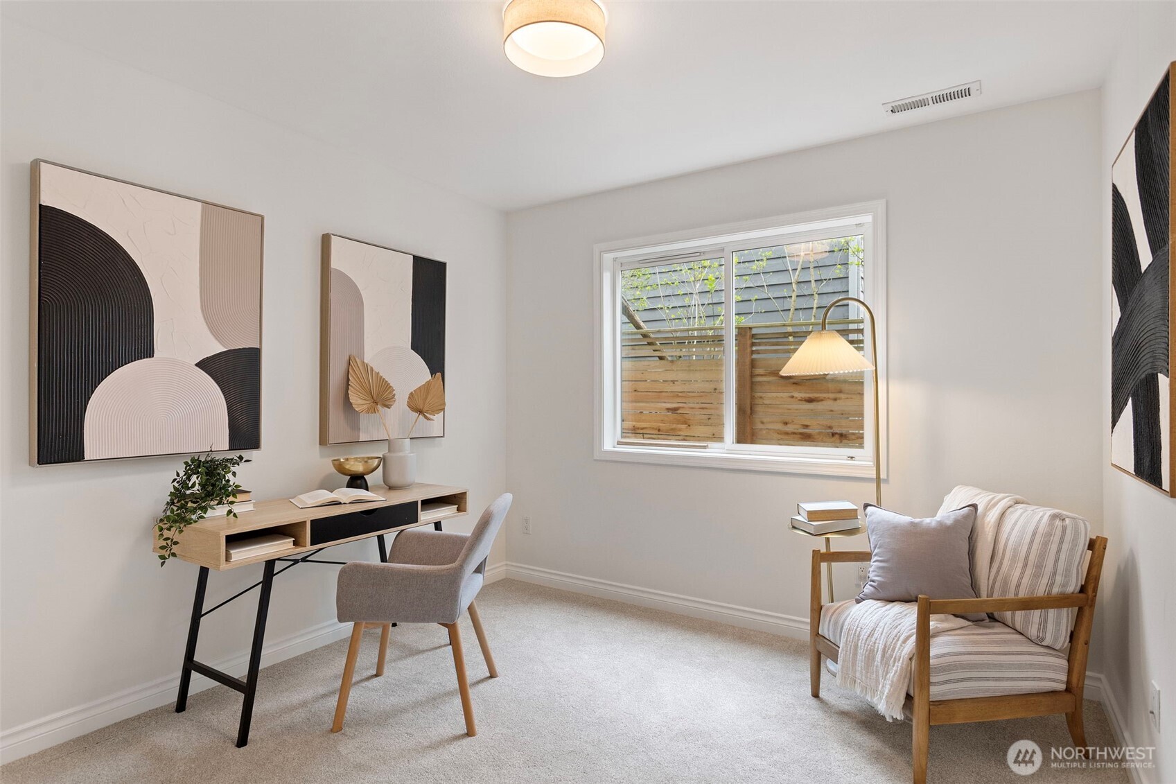 347 N 103rd Street , Seattle, WA 98133