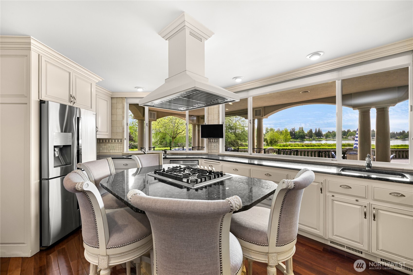 7245 Barbers Grove Lane , Lynden, WA 98264