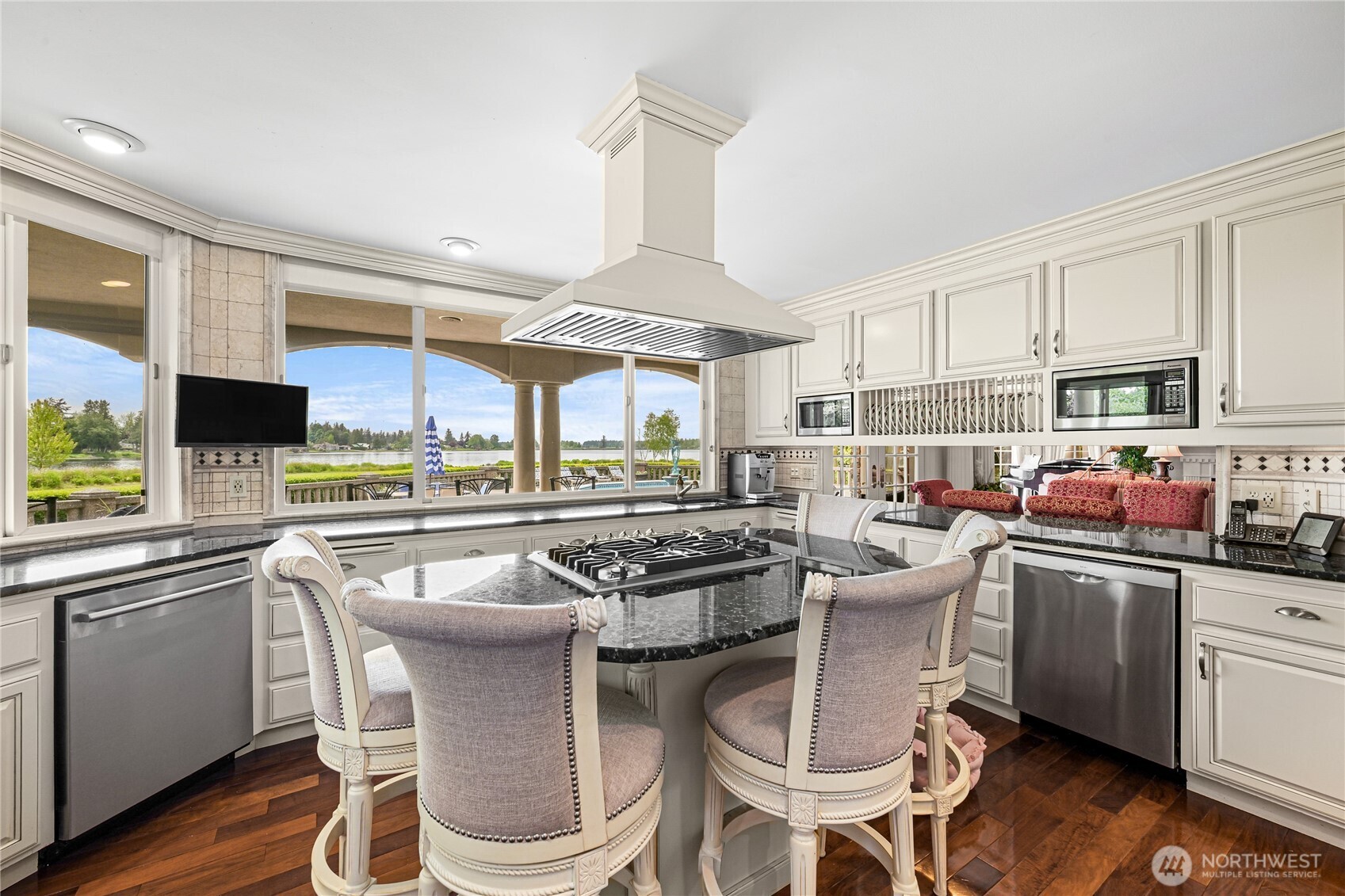 7245 Barbers Grove Lane , Lynden, WA 98264