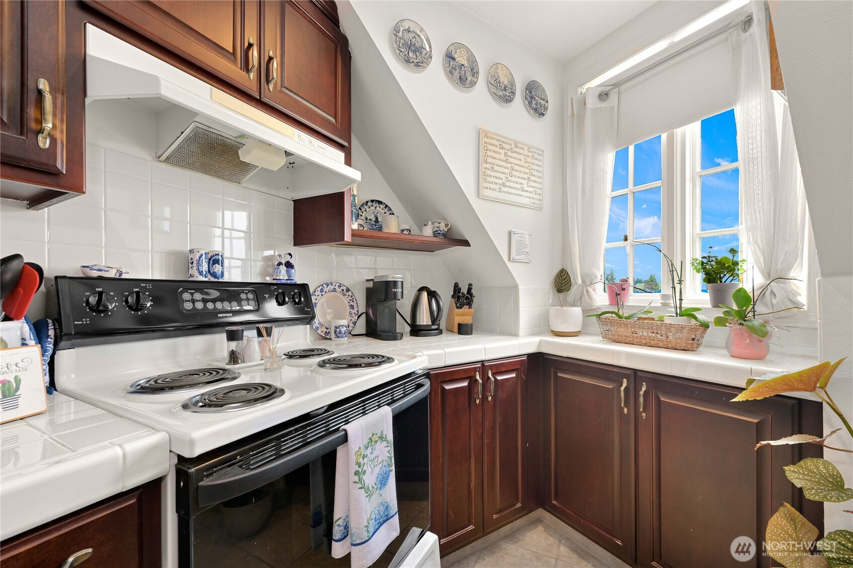 7245 Barbers Grove Lane , Lynden, WA 98264