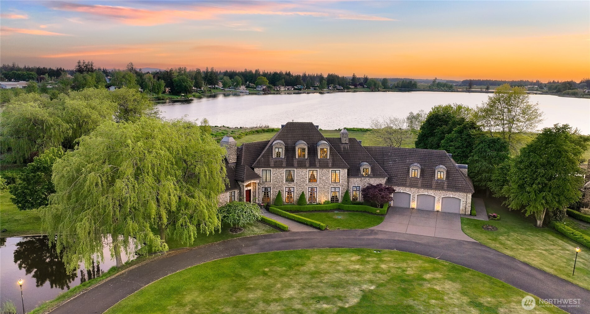 7245 Barbers Grove Lane , Lynden, WA 98264