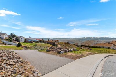 2450 Twin Peaks View , East Wenatchee, WA 98802 - Photo 13
