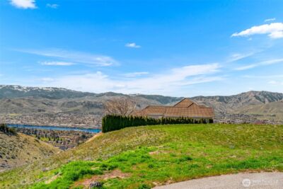 2450 Twin Peaks View , East Wenatchee, WA 98802 - Photo 15