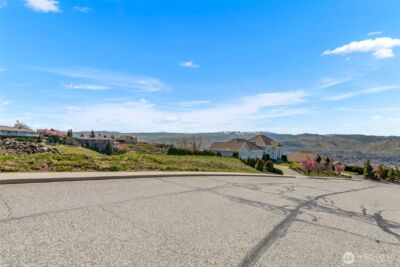 2450 Twin Peaks View , East Wenatchee, WA 98802 - Photo 23