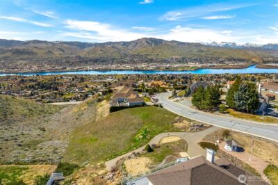 2450 Twin Peaks View , East Wenatchee, WA 98802 - Photo 10