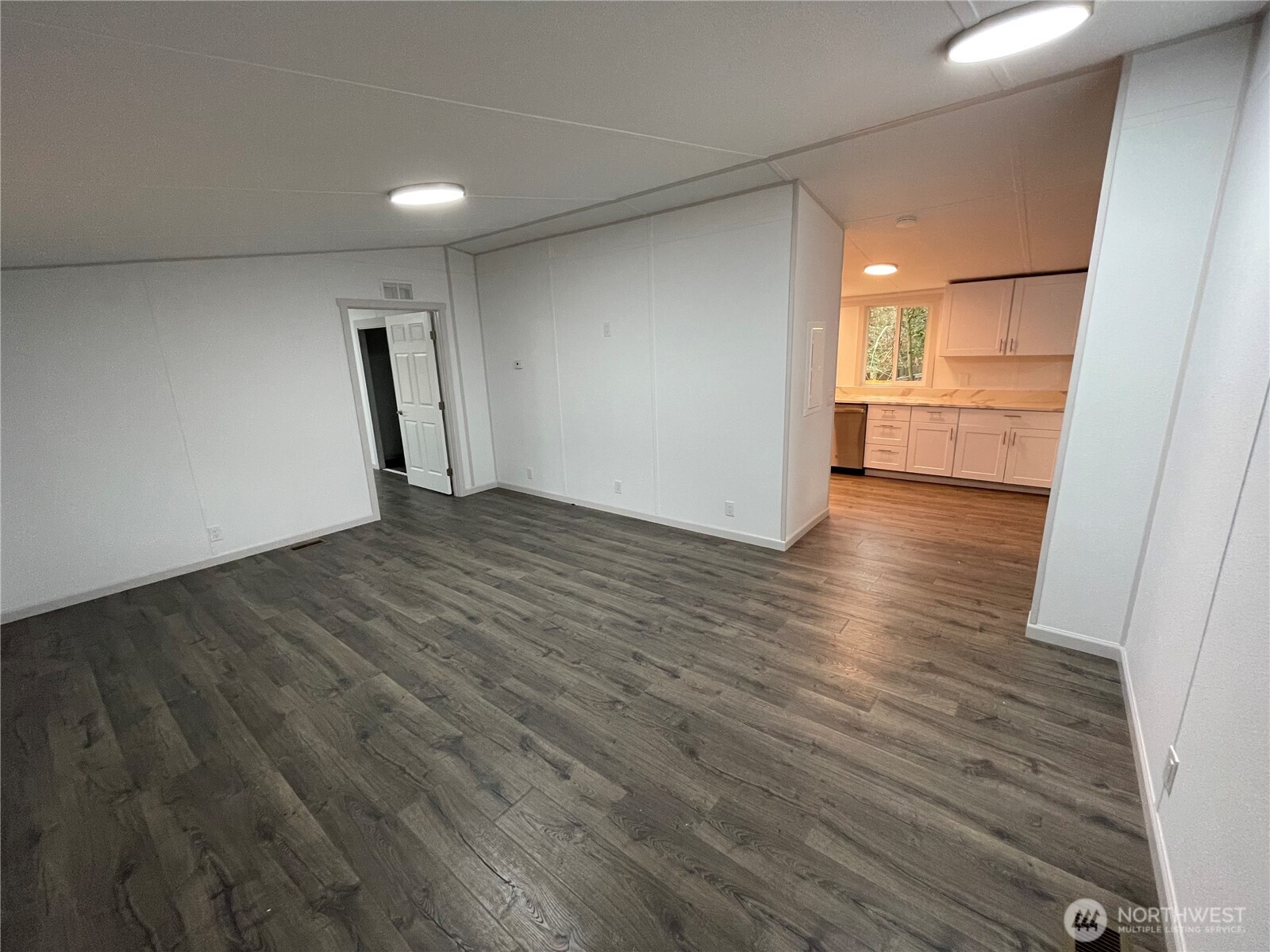 827 West Valley Highway #46, Kent, WA 98032