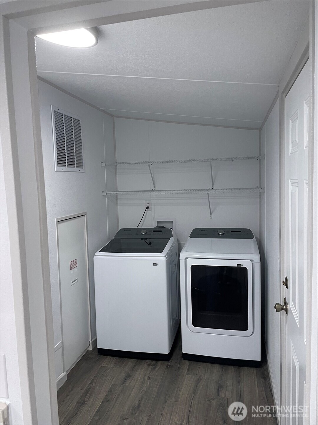 827 West Valley Highway #46, Kent, WA 98032