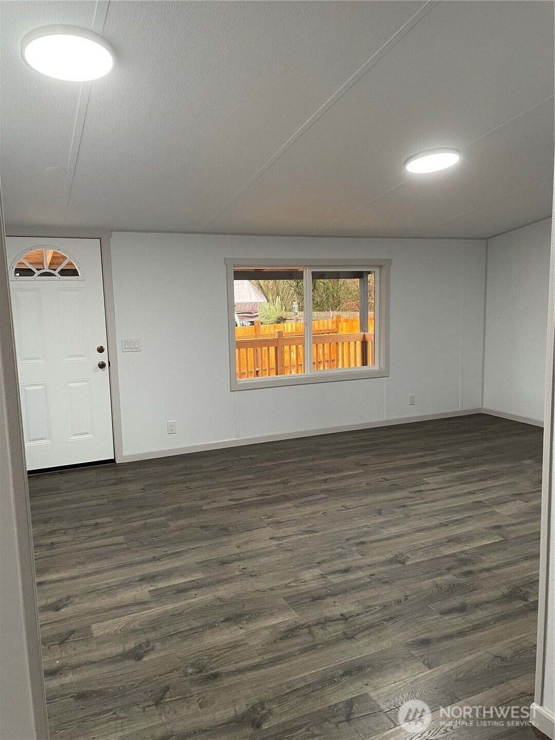 827 West Valley Highway #46, Kent, WA 98032