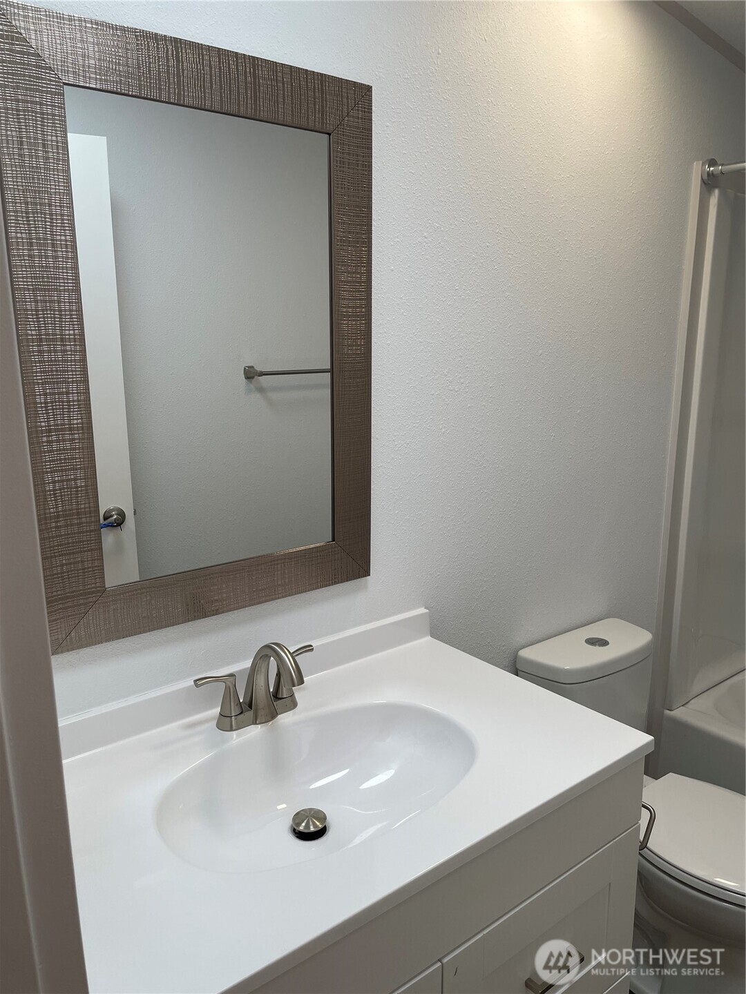 827 West Valley Highway #46, Kent, WA 98032