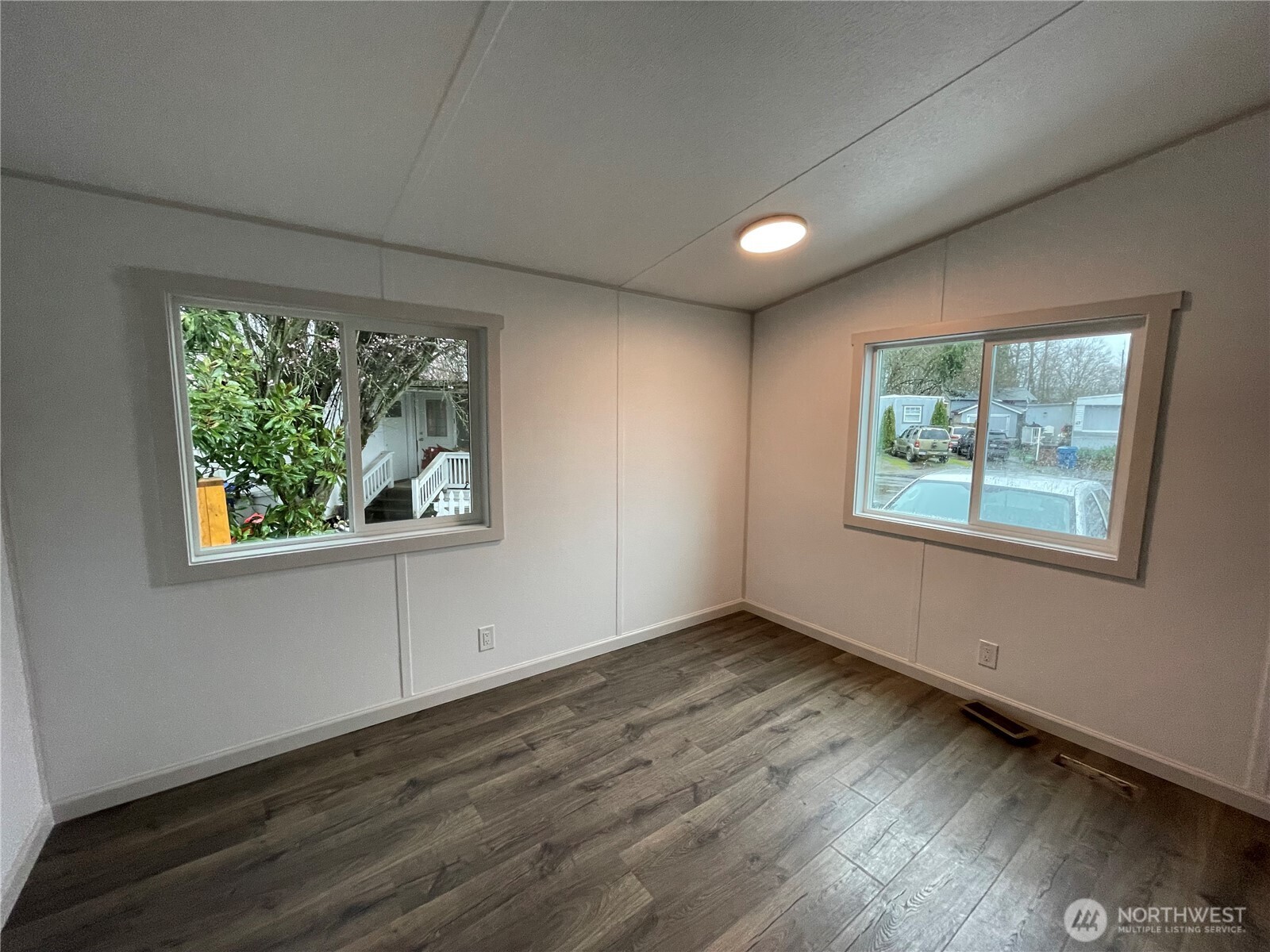 827 West Valley Highway #46, Kent, WA 98032