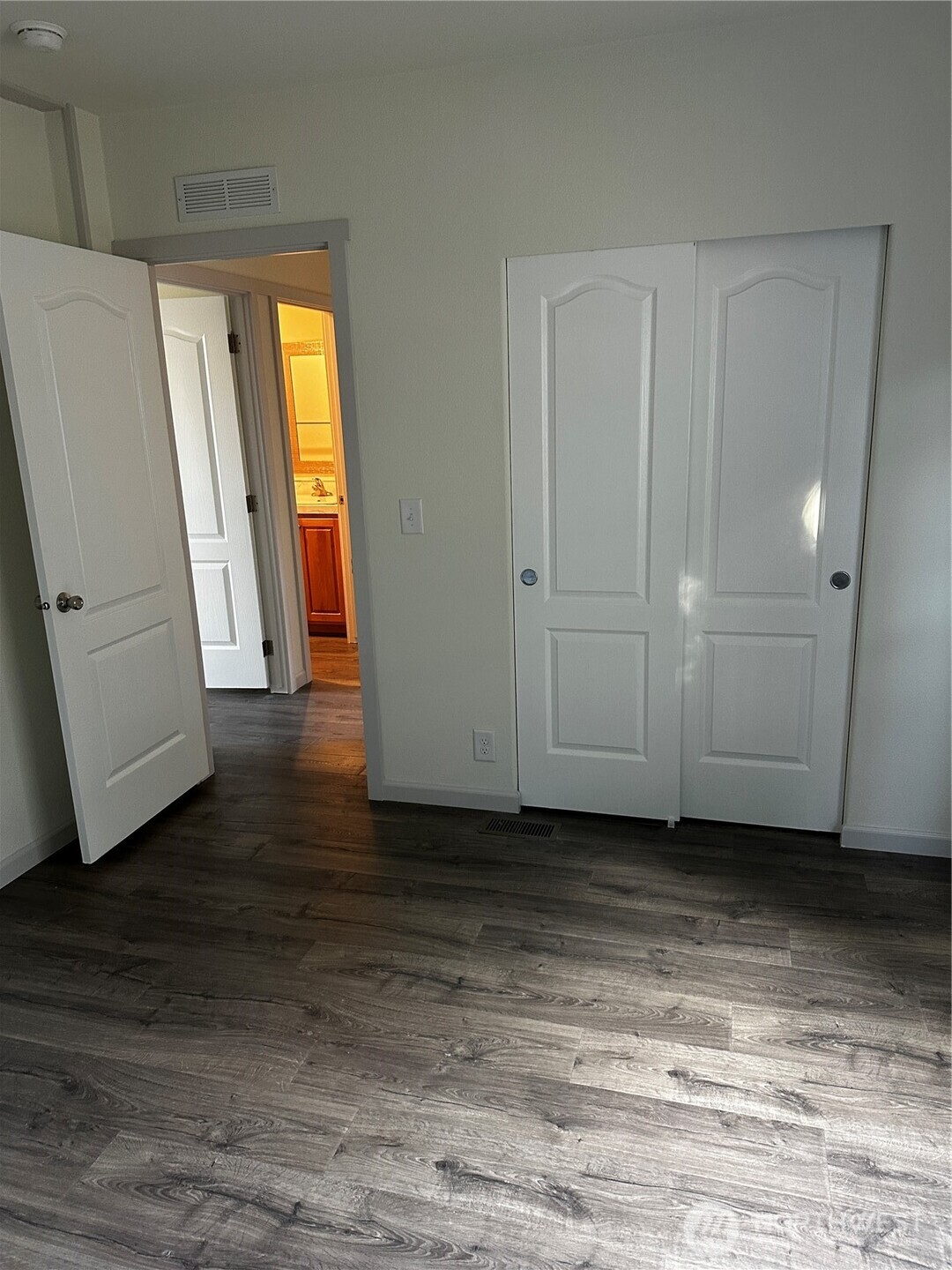 10302 LAKEVIEW Avenue SW #26, Lakewood, WA 98499-0000