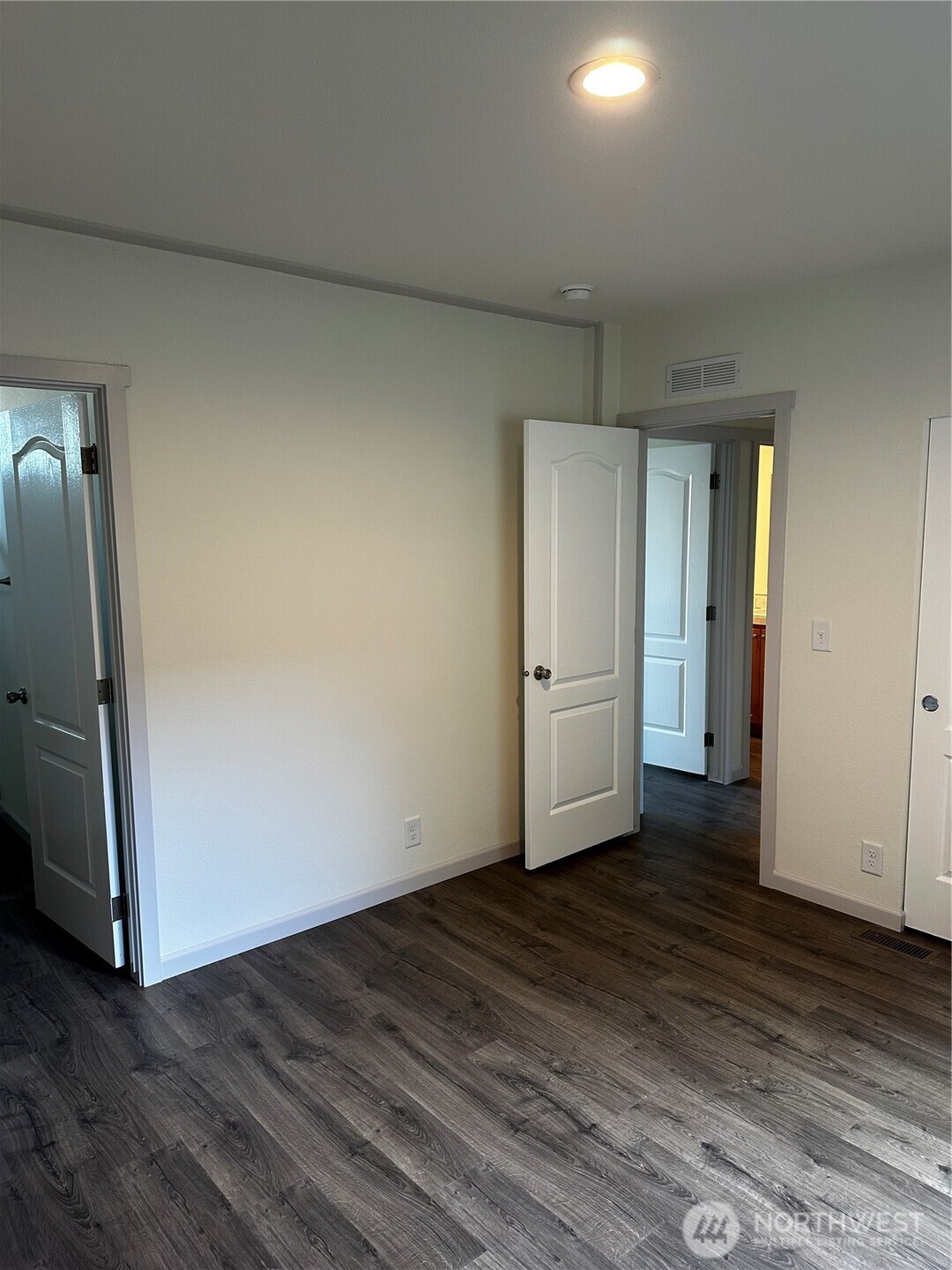 10302 LAKEVIEW Avenue SW #26, Lakewood, WA 98499-0000