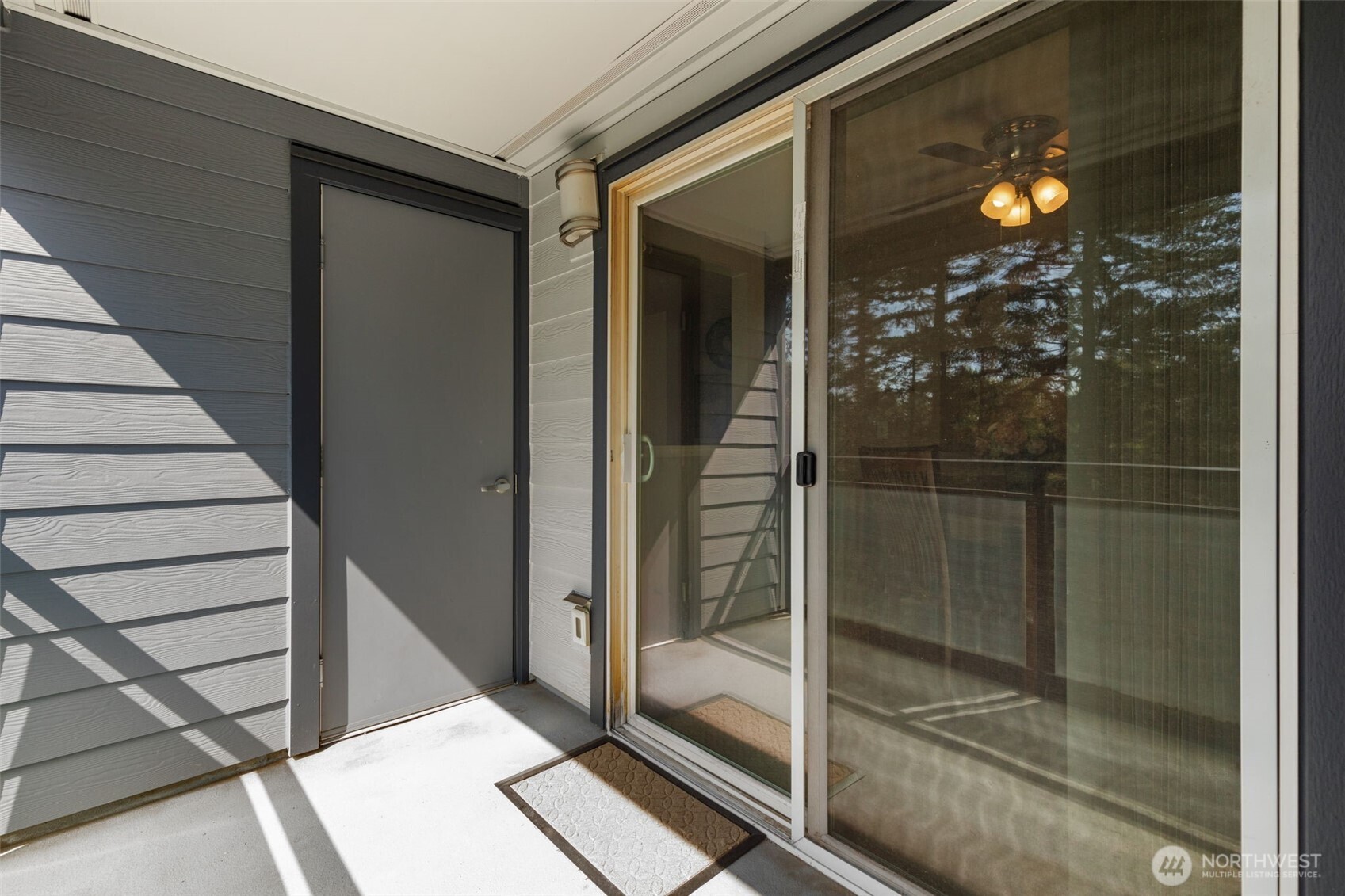 2517 NE 4th Street #523, Renton, WA 98056