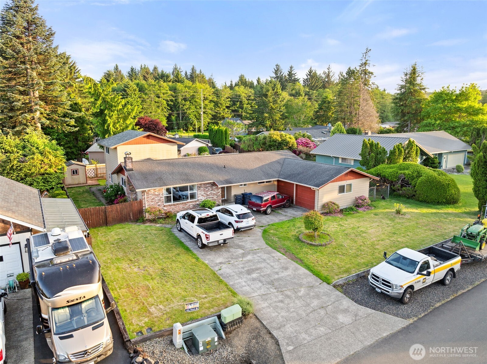 1209 Dundee Drive , Cosmopolis, WA 98537