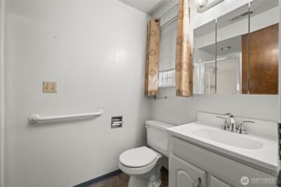 1209 Dundee Drive , Cosmopolis, WA 98537 - Photo 4